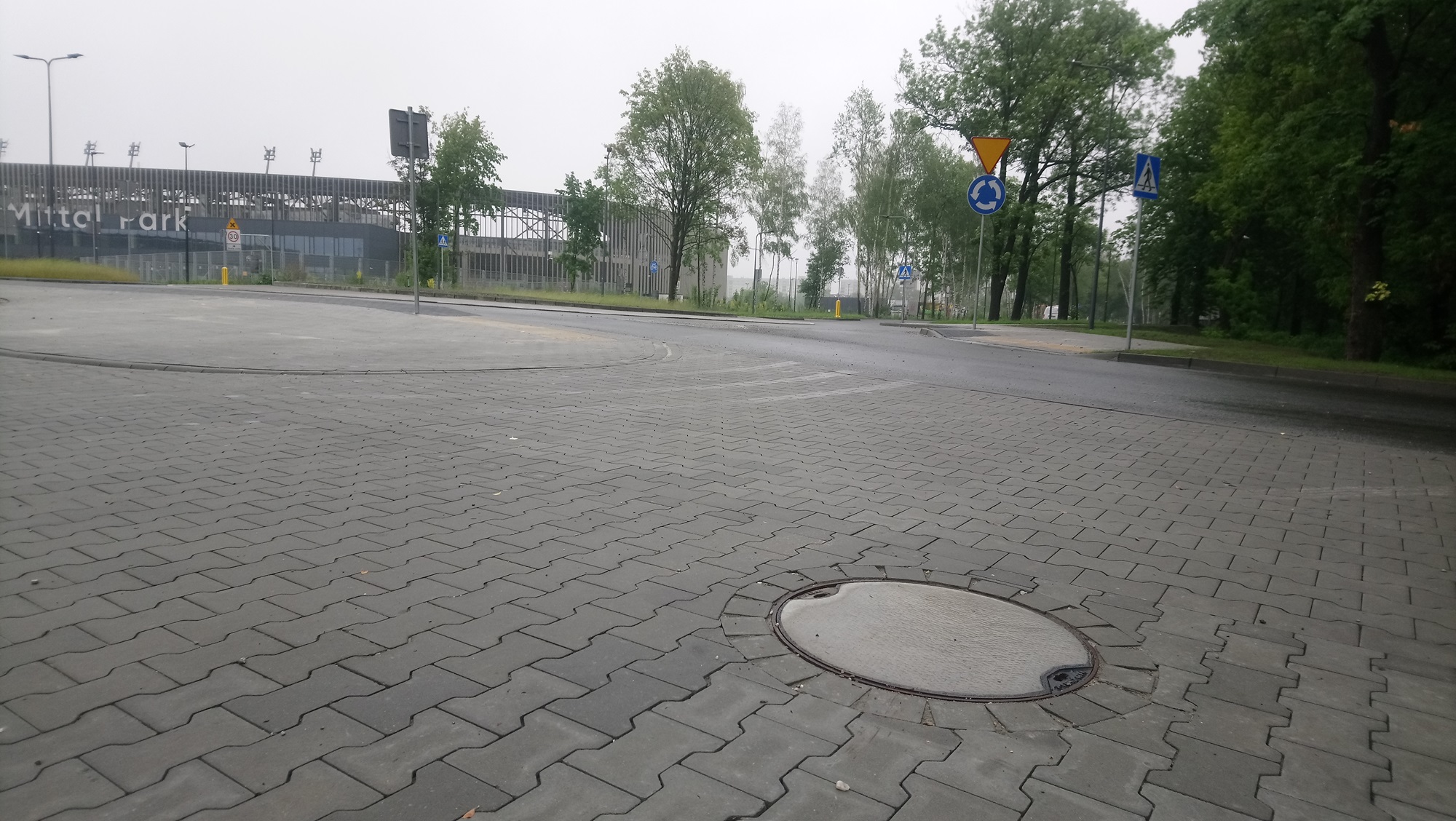 Nowa kanalizacja na ul. Zaruskiego
